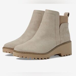 DV Dolce Vita Rielle Ankle Boot